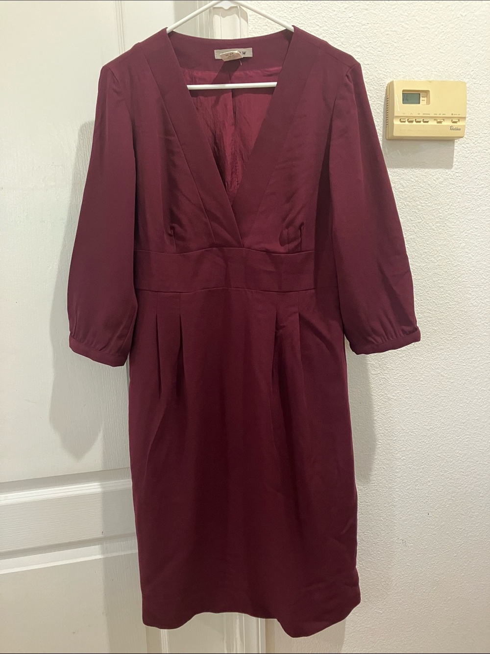 Jigsaw V-Neck Long Sleeve Wool Dress in Burgundy  UK Size 10